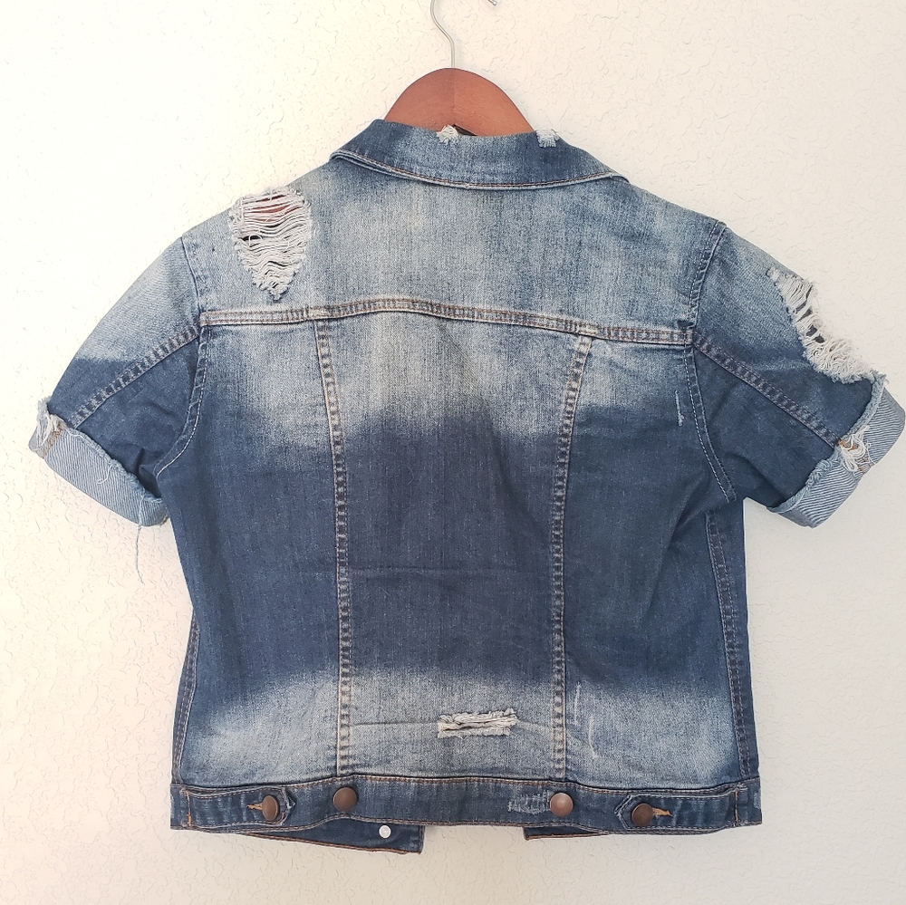 LOVE FIRE Short Sleeve Cropped Jean Jacket - Picture 3 of 10